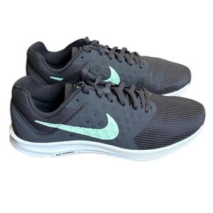 Nike Downshifter 7 Running Shoes Women’s 7.5 Anthracite/mMint Gray Sneakers
